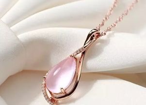 Kkg商城珠寶首飾 以正確佩戴展現(xiàn)鮮活色彩與非凡藝術(shù)價(jià)值