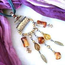 輕舞飛揚 珠寶首飾與化妝品的時尚對話